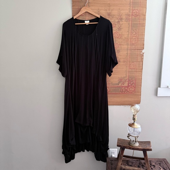 Manon Baptiste Lagenlook Black Wide Half Sleeve Dress - Picture 1 of 6
